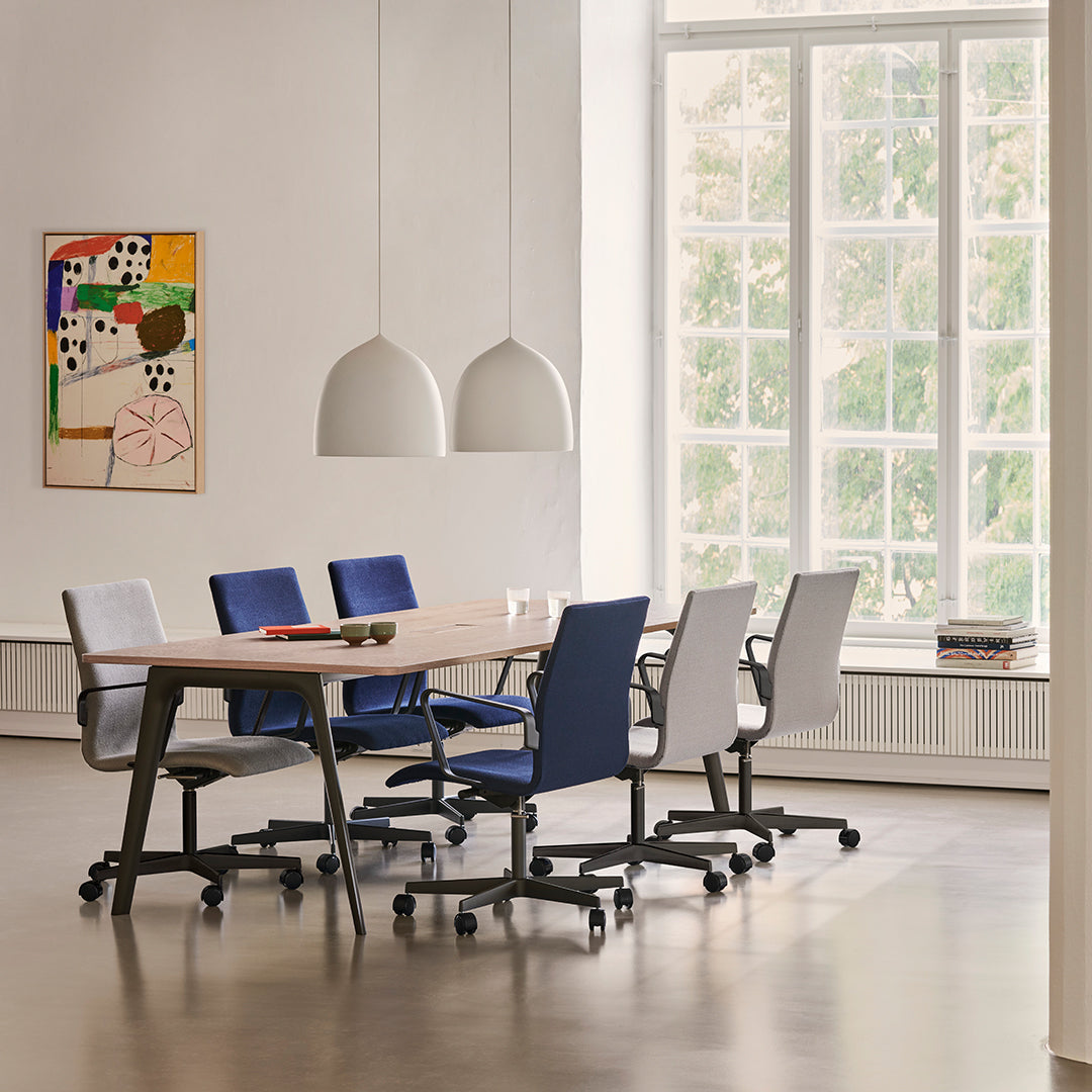 Oxford Low Back Office Armchair - 5 Star Base & Casters - Height Adjustable