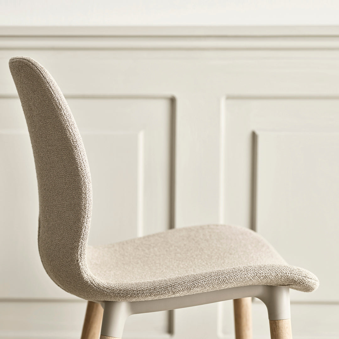 Seed Bar Chair - Upholstered - Oiled Oak Base, White Pigmented